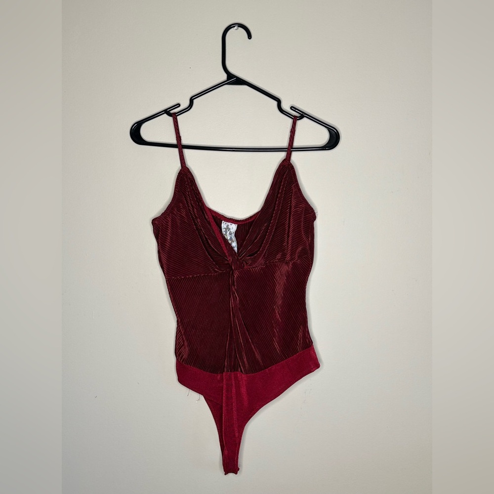 Sadie & Sage Velvet Rope Body Suit | Wine |  NWT Size M